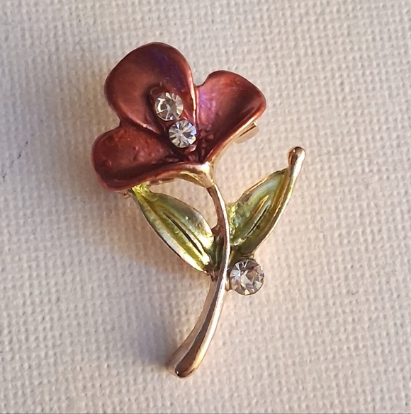 Cute Brooch - Picture 1 of 2